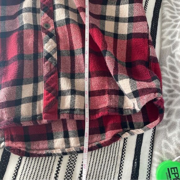 H&M Divided Red Plaid Flannel Button Down Shirt size Small Western Lumberjack - Picture 9 of 11